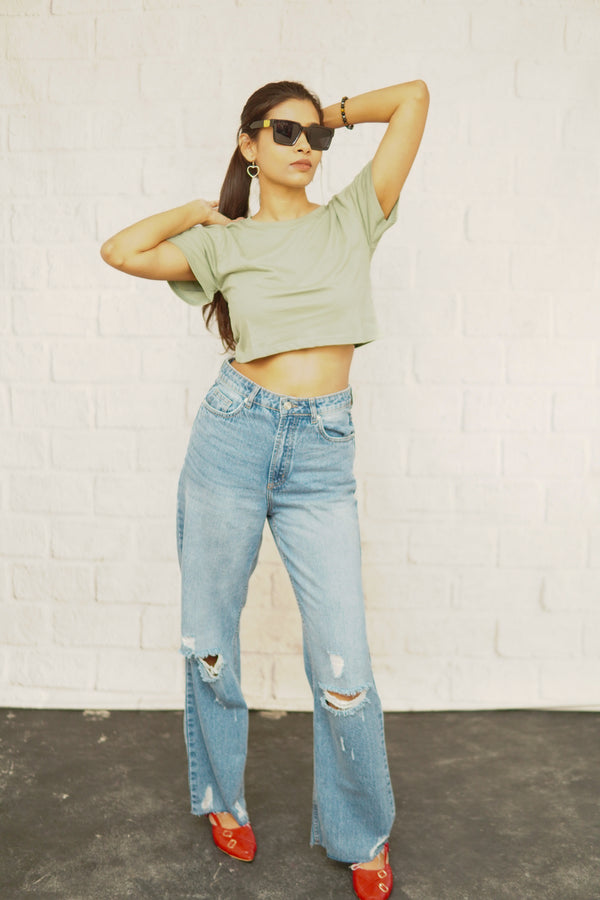 REGULAR FIT SOLID COTTON CROP-TOP